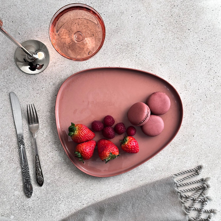 Zeep Naturals | Lydia Collection Amorphous Serving Plate | Zeep Naturals brings you handcrafted soaps, organic cotton towels, and artisan kitchen essentials — all inspired by nature. Discover simple, sustainable living with products designed to soothe your senses and your home.