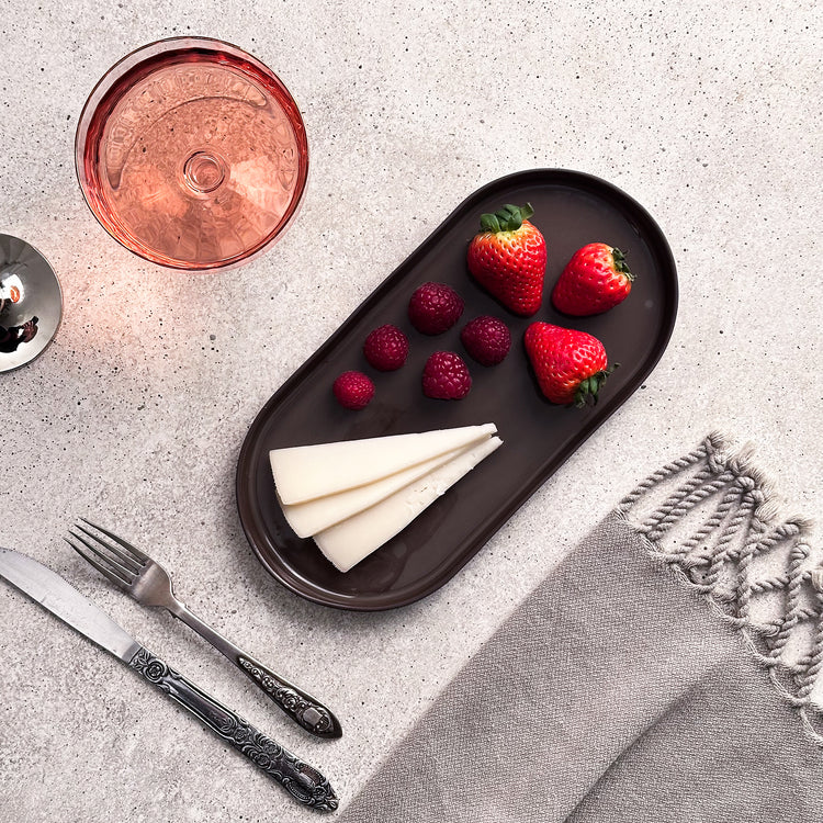 Zeep Naturals | Lydia Collection Oval Serving Plate | Zeep Naturals brings you handcrafted soaps, organic cotton towels, and artisan kitchen essentials — all inspired by nature. Discover simple, sustainable living with products designed to soothe your senses and your home.