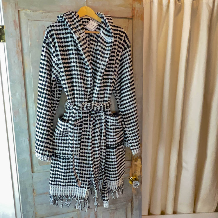 Zeep Naturals | Bubble Bathrobes | Zeep Naturals brings you handcrafted soaps, organic cotton towels, and artisan kitchen essentials — all inspired by nature. Discover simple, sustainable living with products designed to soothe your senses and your home.