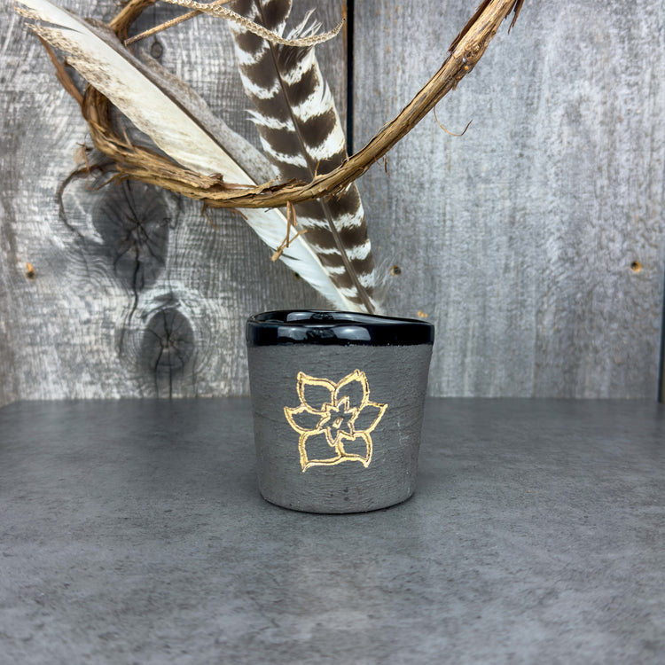 Zeep Naturals | Natural Stoneware Handmade Milk Dispenser | Daffodil Black | Zeep Naturals brings you handcrafted soaps, organic cotton towels, and artisan kitchen essentials — all inspired by nature. Discover simple, sustainable living with products designed to soothe your senses and your home.