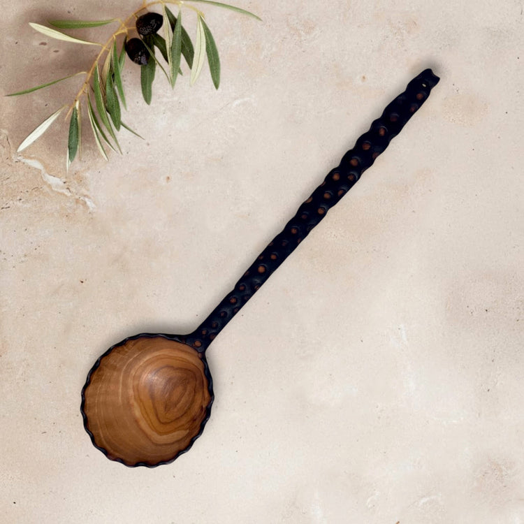 Olive Wood Wabi-Sabi Saw-Toothed Round Spoon (with Grooves on the Handle)