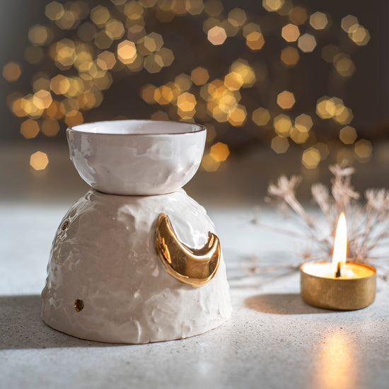 Zeep Naturals | Essential Oil Warmer | Crescent | Zeep Naturals brings you handcrafted soaps, organic cotton towels, and artisan kitchen essentials — all inspired by nature. Discover simple, sustainable living with products designed to soothe your senses and your home.