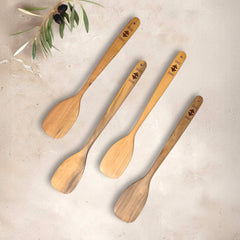 Zeep Naturals | Boxwood Heritage Small Spatula | Zeep Naturals brings you handcrafted soaps, organic cotton towels, and artisan kitchen essentials — all inspired by nature. Discover simple, sustainable living with products designed to soothe your senses and your home.